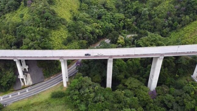 A nova pista de serra da rodovia dos Tamoios