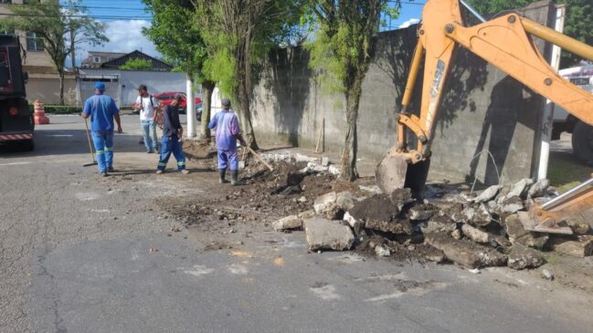 Trabalhos foram iniciados pela Rua Ubatuba, na segunda-feira (20)