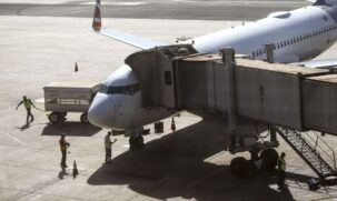 Pesquisa aponta que não há mulheres negras trabalhando como piloto em companhias aéreas nacionais