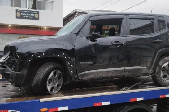 O criminoso só parou o veículo por causa de um defeito na roda dianteira esquerda