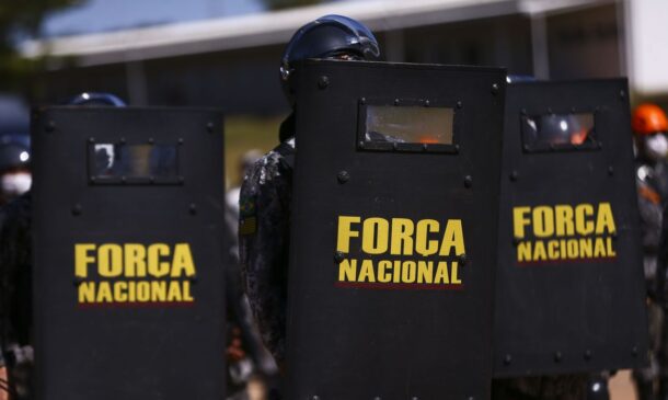 Pelas redes sociais, o ministro da Justiça e Segurança Pública, Flávio Dino, anunciou o envio de mais 100 agentes da Força Nacional ao estado