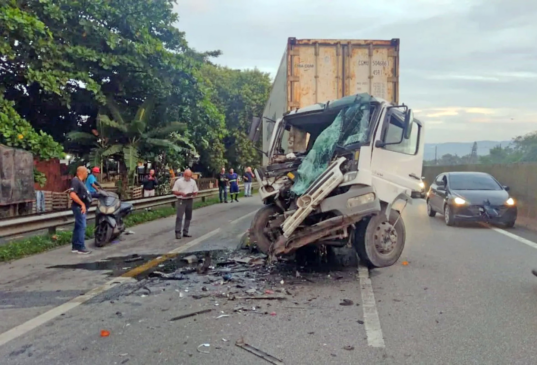 Acidente causa a morte de um motociclista em Guarujá
