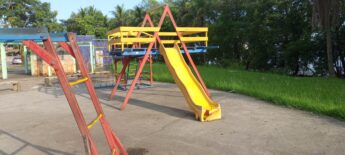 Brinquedos de playground na Avenida Beira Mar estão quebrados