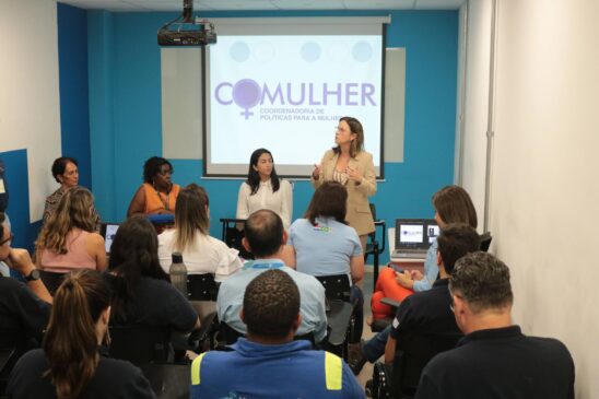 A equipe da prefeitura de Santos foi representada pela vice-prefeita de Santos e secretária da mulher, Renata Bravo
