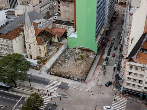 O edifício Wilton Paes de Almeida pegou fogo e desabou há cinco anos