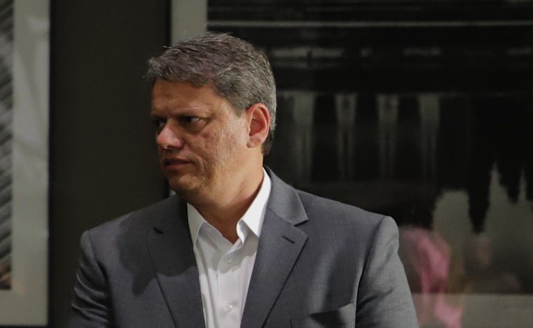 O governador Tarcísio de Freitas (Republicanos)