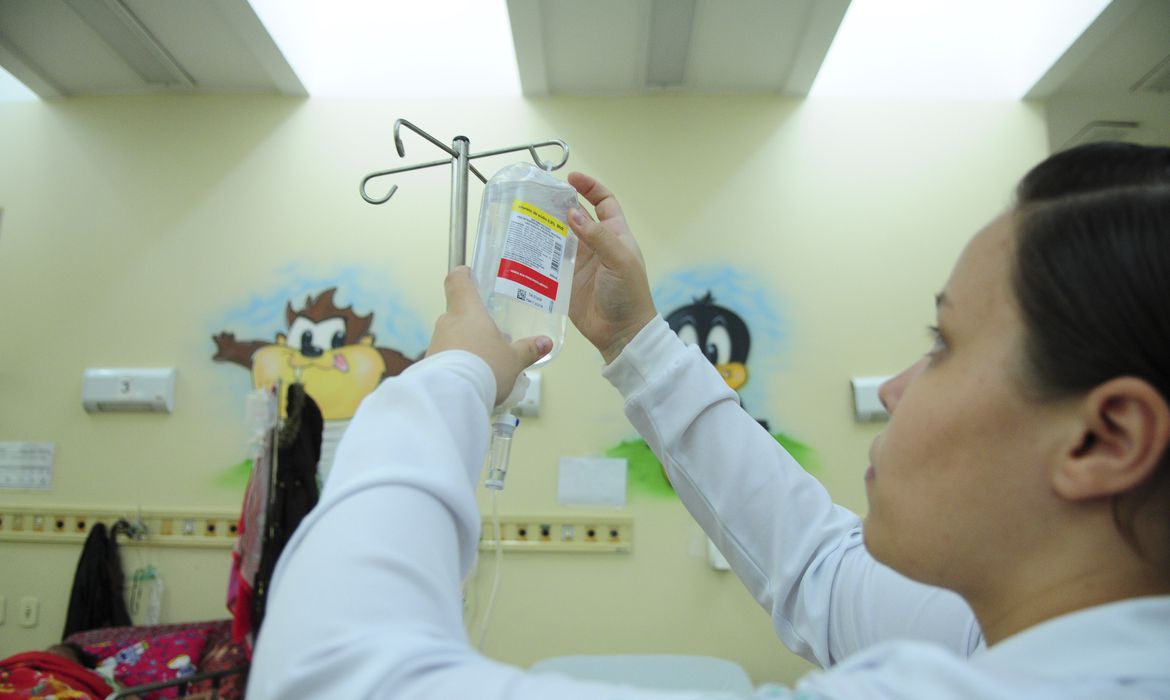 No início de agosto, foram pagos aos servidores federais da categoria de enfermagem os valores complementares dos meses de maio e junho e a parcela de julho