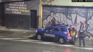 O sujeito confessou aos agentes a ação e foi levado ao 1° Distrito Policial de Santos