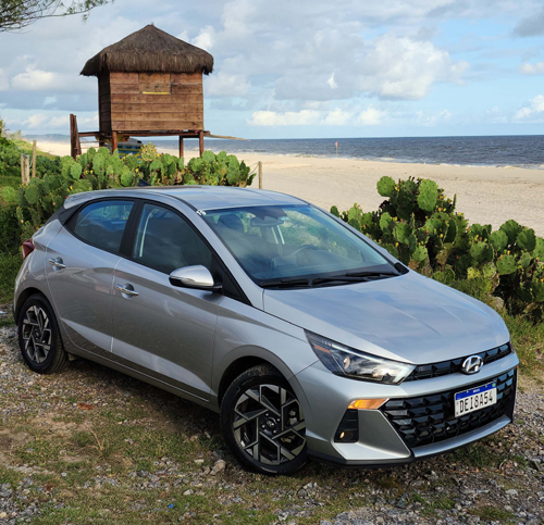 Na linha 2023, o compacto resolveu as "pendências estéticas" da segunda geração