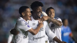 Bauermann salva o Santos de um dia ruim