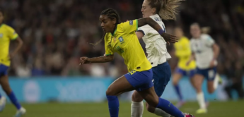 Brasil perde da Inglaterra na final