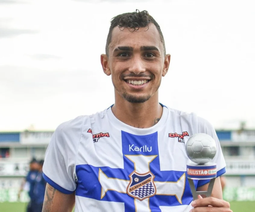 Luan Dias está perto do Santos