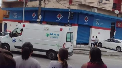 Atendente é morta a tiros em farmácia