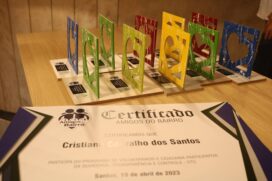 A nova turma se une a outros participantes, somando cerca de 30 Amigos do Bairro