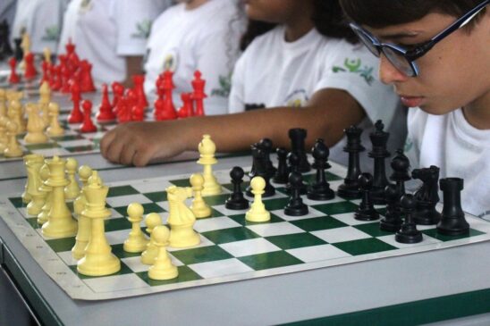 As aulas ocorrem no Complexo Esportivo e Recreativo Rebouças, na Ponta da Praia