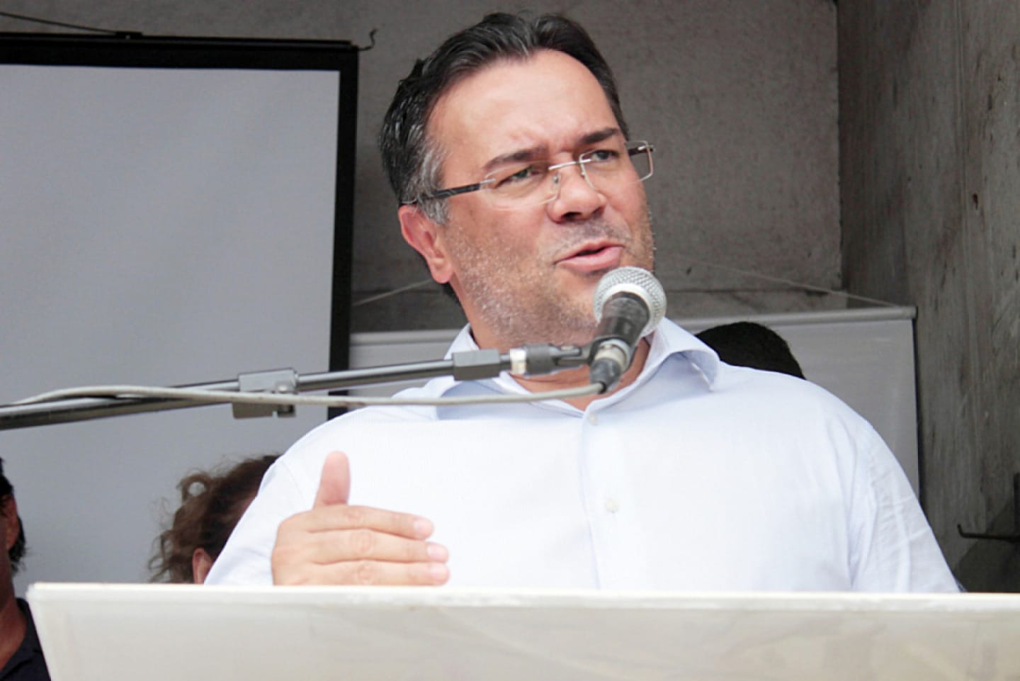 Na avaliação de Ademário, o potencial do cais privado é inegável. Mas, segundo o tucano, essa "é uma discussão também com os acionistas, que atrapalham muito"