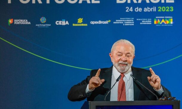 Lula participou de um fórum empresarial realizado no CEiiA, localizado em Matosinhos, região da cidade do Porto
