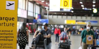 O modelo de passagens por assinatura também vem sendo testado do outro lado do globo