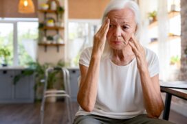 O Alzheimer é uma doença neurodegenerativa, ou seja, nela ocorre a perda progressiva de funções cerebrais devido à degeneração do tecido do cérebro