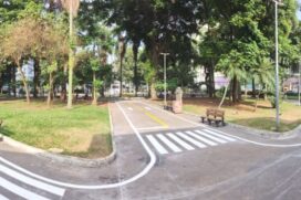 A Praça 22 de Janeiro é um importante ponto turístico de São Vicente, bem ao lado da Biquinha de Anchieta, e palco de diversos eventos