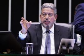 Arthur Lira, presidente da Casa, foi fundamental na composição da larga vitória do governo: 372 a 108