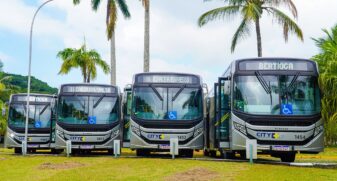 Os novos ônibus contam com ar-condicionado e acessibilidade