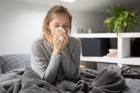 Segundo Biomédica da (UNG) gripe e resfriado são causados por vírus diferentes.
