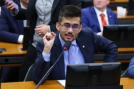 "Independente da representatividade da comissão todas as medidas devem ser fundamentadas", disse Kim Kataguiri