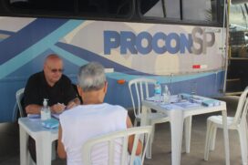 Os consumidores serão orientados sobre como encaminhar reclamações em relação a problemas com telefonia, internet, serviços bancários e financeiros, além de planos de saúde, dentre outros
