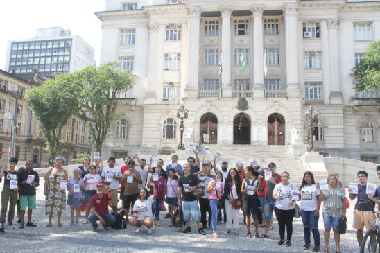 Manifestação foi realizada nesta quinta-feira