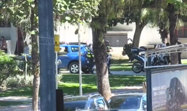 Agentes da corporação estavam em patrulhamento pelo bolsão de estacionamento do Novo Quebra-Mar quando foram acionados por munícipes à procura da chave de um veículo