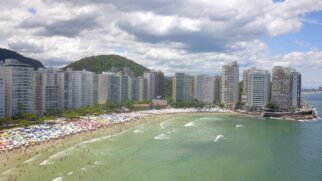 Com forte vocação turística, a Pérola do Atlântico é dona de uma beleza natural exuberante, sendo formada principalmente, por suas 27 belas praias