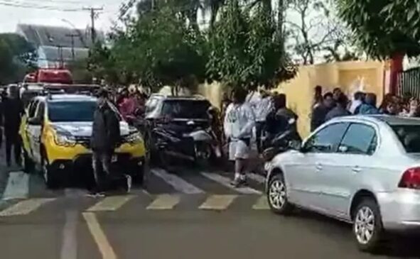 De acordo com a Casa de Custódia, o corpo foi removido para o IML (Instituto Médico Legal), para exames e confecção do laudo.