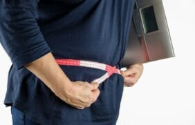 A cirurgia bariátrica é um procedimento médico utilizado para tratar a obesidade severa