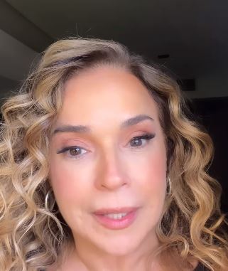 Nas redes sociais, Daniela Mercury chamou o público para participar das manifestações.