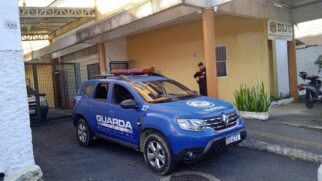 Ambos foram detidos e encontram-se à disposição da Justiça