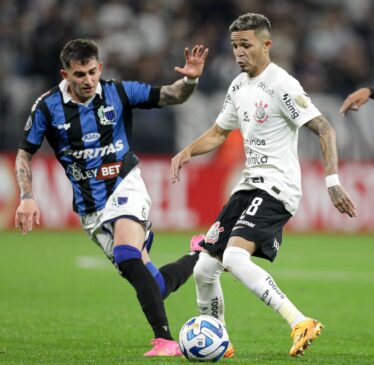 A equipe de Luxemburgo encerra a sua trajetória no maior torneio da Conmebol com sete pontos