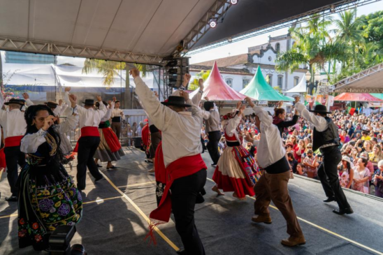 Cerca de 10 mil pessoas são esperadas para o evento que será em dois dias.