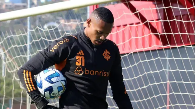 Goleiro John