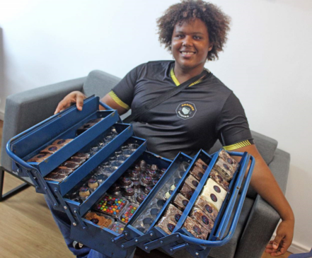 Gabriel, que se forma este ano no curso de Gastronomia, sonha em ser um grande confeiteiro