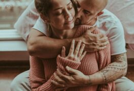 Casal responsável pela página @deaejal tem mais de 3 milhões de seguidores nas redes sociais