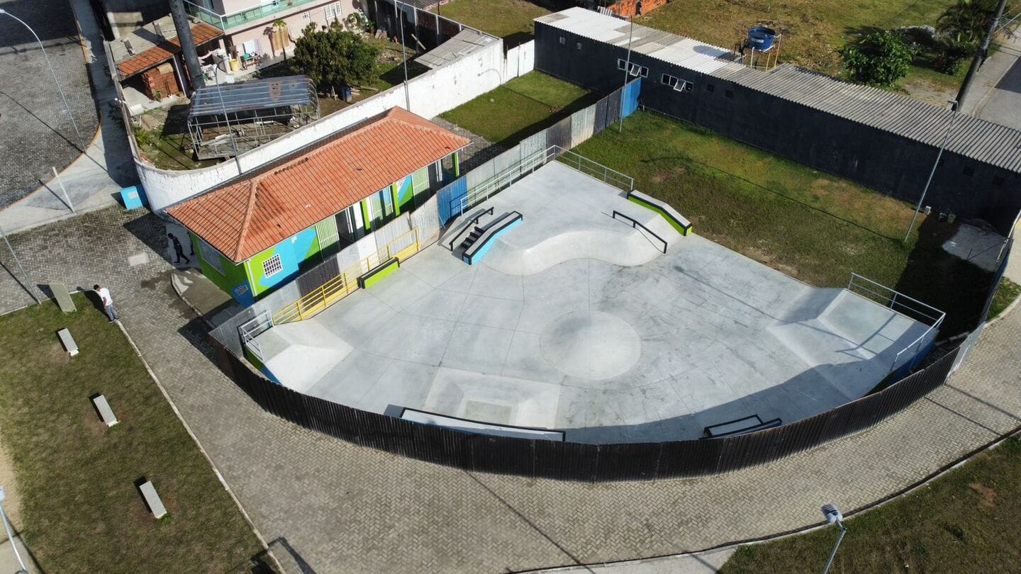 A execução dos serviços na nova pista de skate foi feita com recursos na ordem de R$ 274.023,72