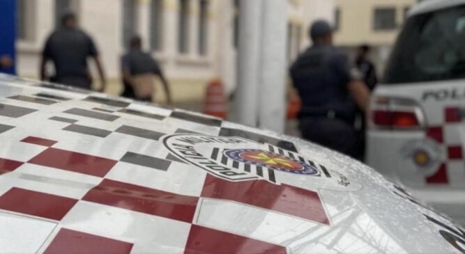 O caso foi registrado como, além de ato infracional, roubo, extorsão e corrupção de menor.