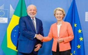 A presidente da Comissão Europeia, Ursula von der Leyen, anunciou na manhã desta segunda (17) que a União Europeia vai investir mais 45 bilhões (R$ 242 bilhões) na América Latina e no Caribe