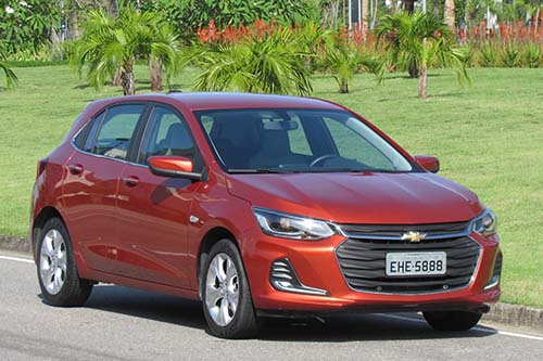 Chevrolet Onix - Foto: Divulgação