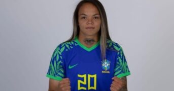 A atacante Nycole se manifestou em suas redes sociais nesta terça-feira (18) após ser cortada da seleção brasileira devido a uma lesão.