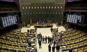 Lula avisa ao centrão que irá 'conversar com todo mundo'