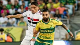 O Dourado chegou aos 22 pontos com o resultado e subiu para a 11&ordm; posição
