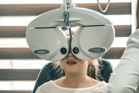 Oftalmologista explica que doenças oculares comuns na infância como miopia, estrabismo, podem ser tratadas com sucesso quando diagnosticadas precocemente
