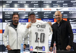 Cuca foi apresentado em abril pelo Corinthians
